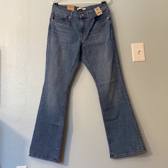 NWT Levi’s Classic Bootcut Jeans - Picture 12 of 15